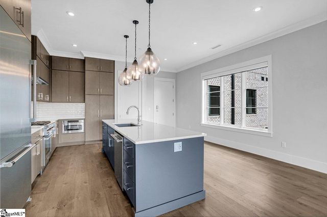 95 Dr. David C. Francis Street Unit 401, Greenville, SC 29601