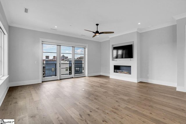 95 Dr. David C. Francis Street Unit 401, Greenville, SC 29601