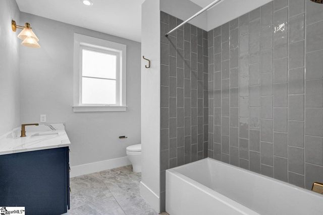 95 Dr. David C. Francis Street Unit 401, Greenville, SC 29601