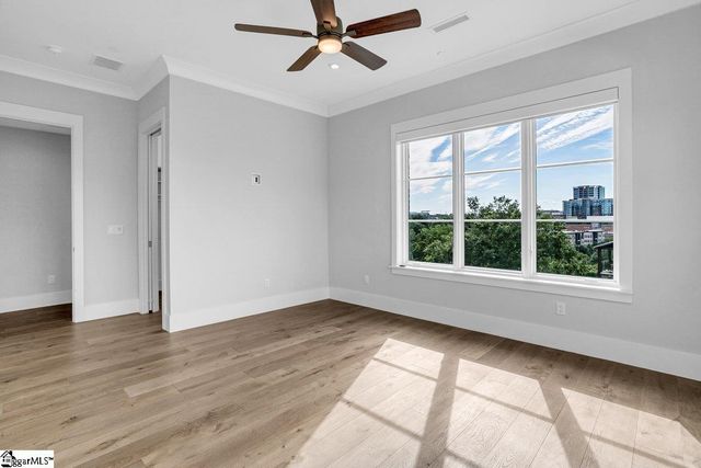 95 Dr. David C. Francis Street Unit 401, Greenville, SC 29601