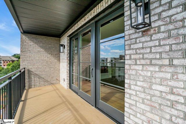 95 Dr. David C. Francis Street Unit 401, Greenville, SC 29601