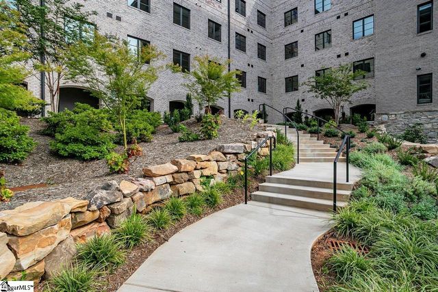 95 Dr. David C. Francis Street Unit 401, Greenville, SC 29601