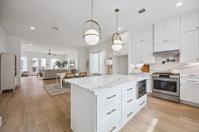 3505 Eaton Estates Lane, Houston, TX 77055