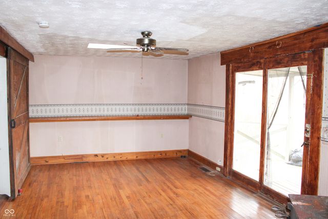 3320 E Private Road 140 N, North Vernon, IN 47265