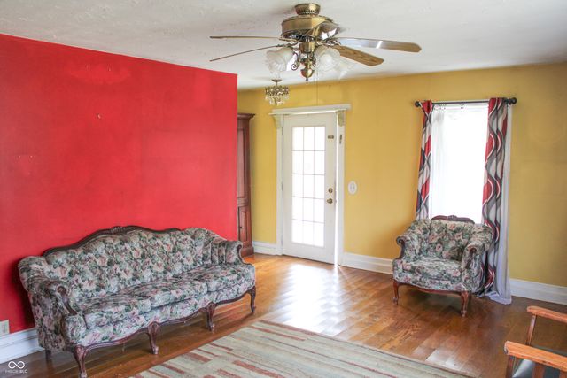 3320 E Private Road 140 N, North Vernon, IN 47265