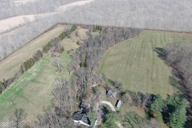 3320 E Private Road 140 N, North Vernon, IN 47265
