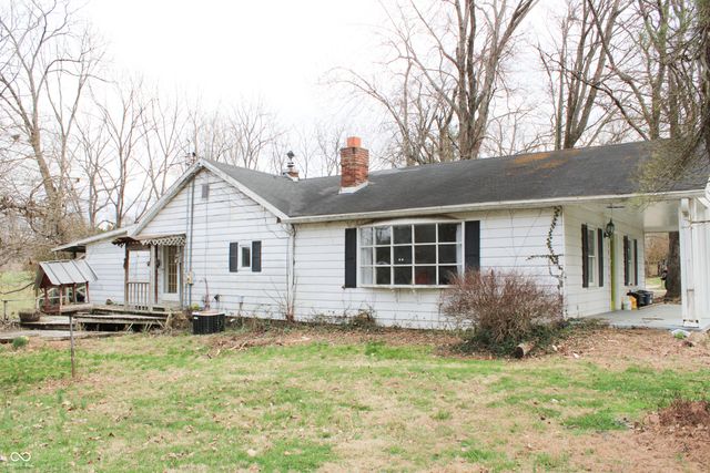 3320 E Private Road 140 N, North Vernon, IN 47265