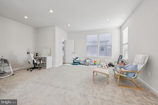 5601 HYATTSVILLE DR, Hyattsville, MD 20782