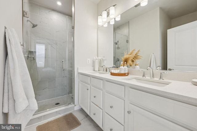 5601 HYATTSVILLE DR, Hyattsville, MD 20782