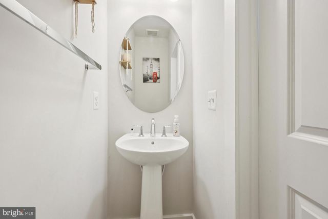 5601 HYATTSVILLE DR, Hyattsville, MD 20782