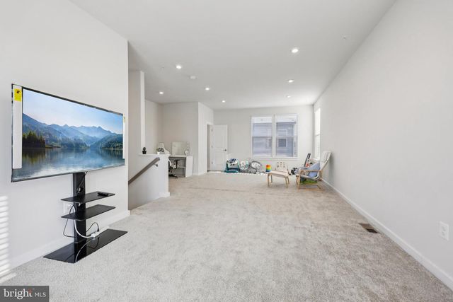 5601 HYATTSVILLE DR, Hyattsville, MD 20782