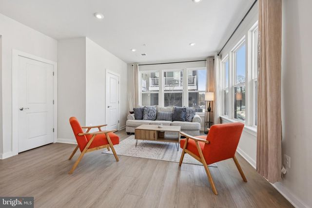 5601 HYATTSVILLE DR, Hyattsville, MD 20782