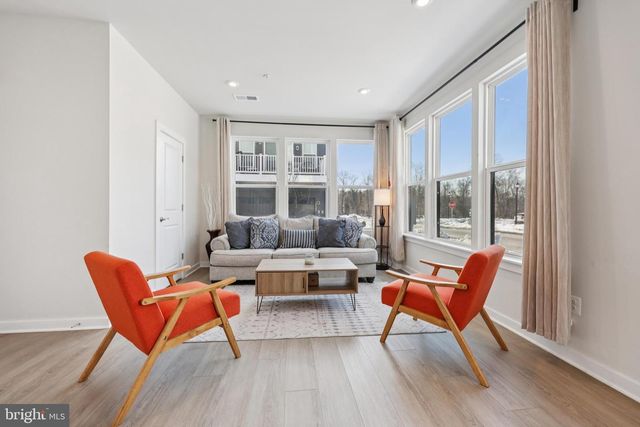 5601 HYATTSVILLE DR, Hyattsville, MD 20782