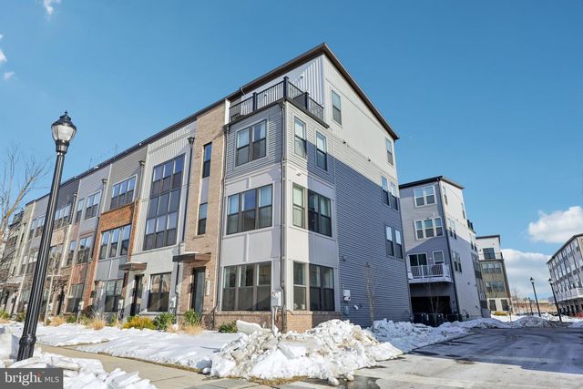 5601 HYATTSVILLE DR, Hyattsville, MD 20782