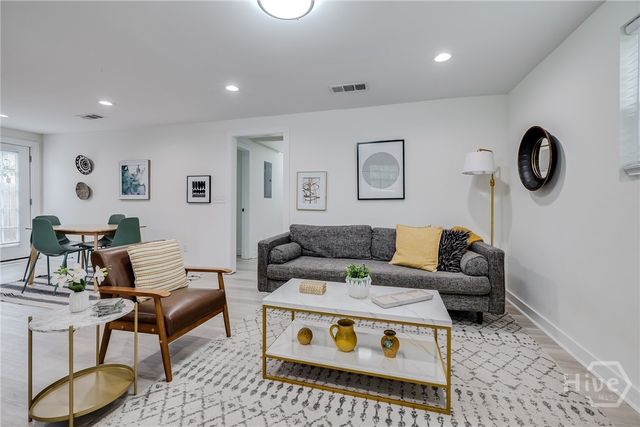 1220 E 69th Street, Savannah, GA 31404