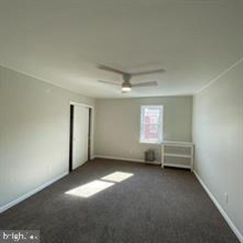 2721 E SOMERSET ST, Philadelphia, PA 19134