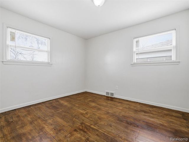 20271 Grandville Avenue, Detroit, MI 48219