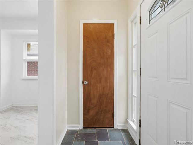 20271 Grandville Avenue, Detroit, MI 48219