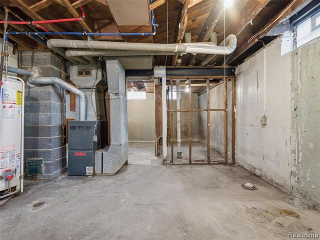 20271 Grandville Avenue, Detroit, MI 48219