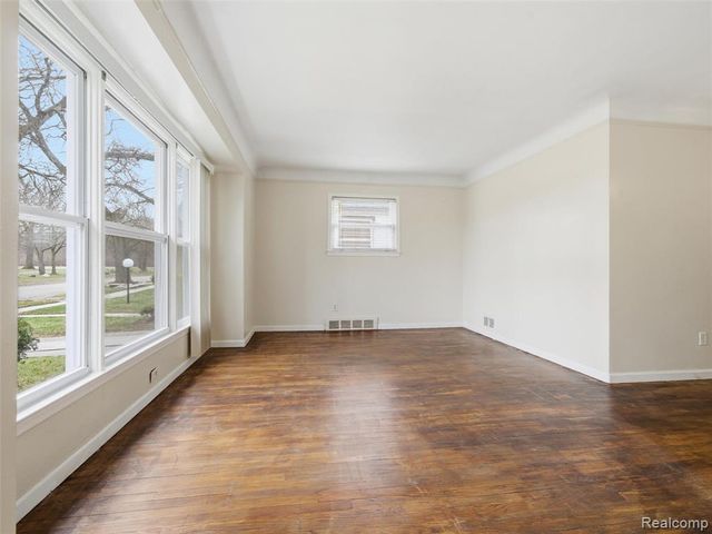 20271 Grandville Avenue, Detroit, MI 48219