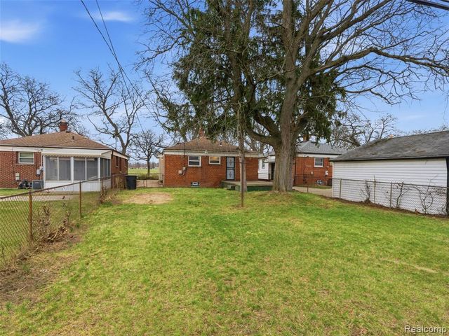 20271 Grandville Avenue, Detroit, MI 48219