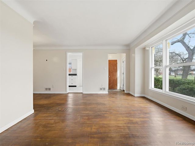 20271 Grandville Avenue, Detroit, MI 48219