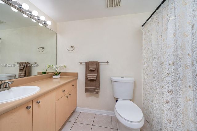 2482 Centergate Drive 101, Miramar, FL 33025