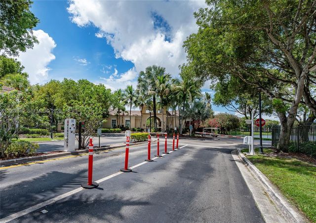 2482 Centergate Drive 101, Miramar, FL 33025