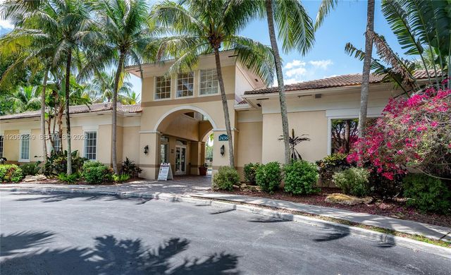 2482 Centergate Drive 101, Miramar, FL 33025