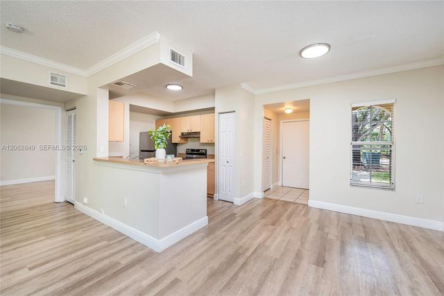 2482 Centergate Drive 101, Miramar, FL 33025
