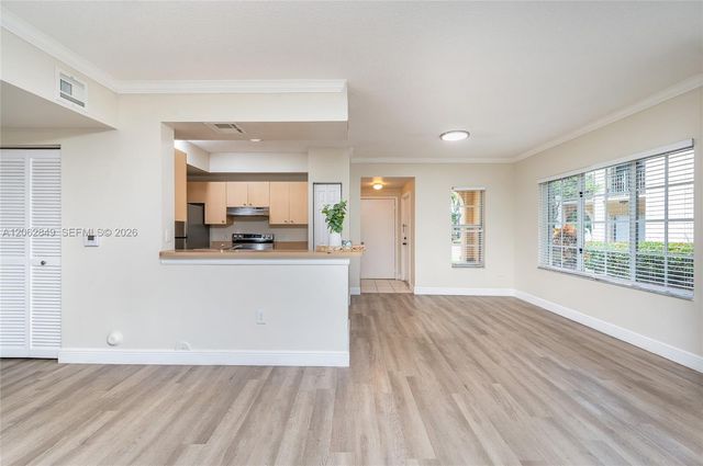 2482 Centergate Drive 101, Miramar, FL 33025
