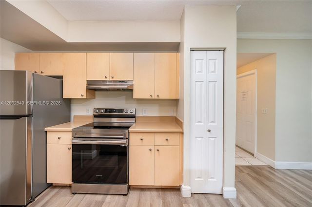 2482 Centergate Drive 101, Miramar, FL 33025