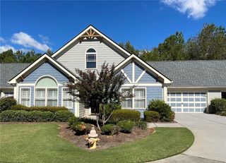 18 Mary NE Lane, White, GA 30184