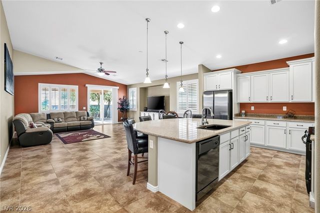 9834 River Trader Street, Las Vegas, NV 89178