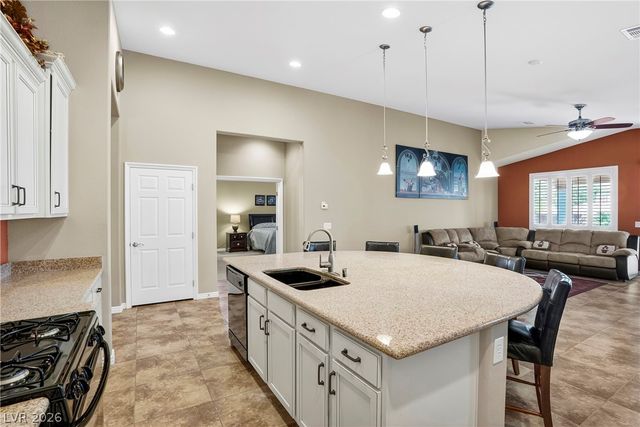 9834 River Trader Street, Las Vegas, NV 89178