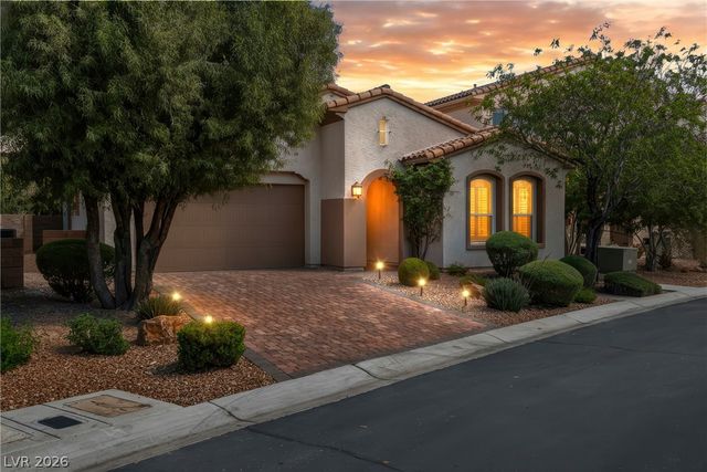 9834 River Trader Street, Las Vegas, NV 89178