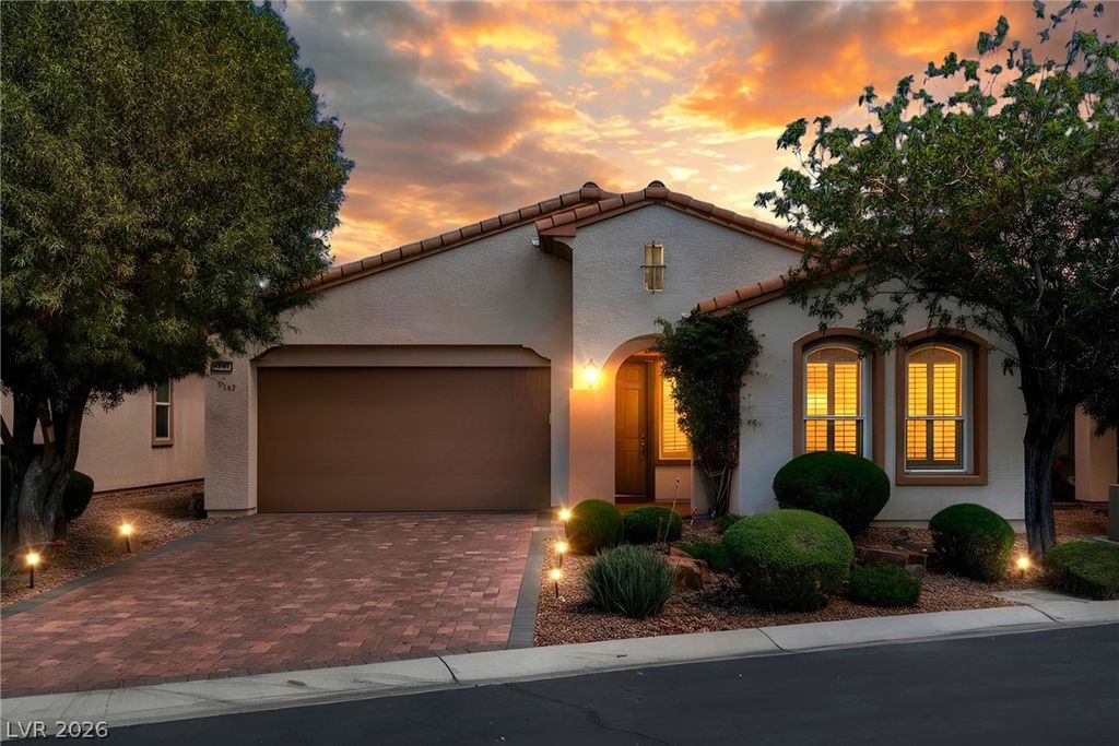 9834 River Trader Street, Las Vegas, NV 89178