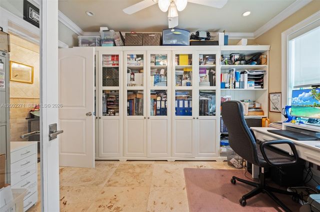 10740 SW 74th Ct, Pinecrest, FL 33156