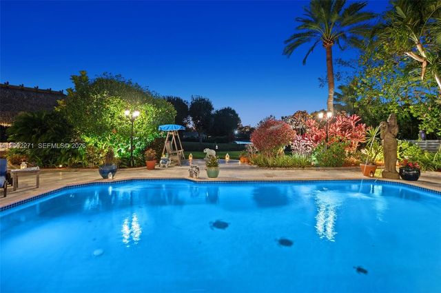 10740 SW 74th Ct, Pinecrest, FL 33156