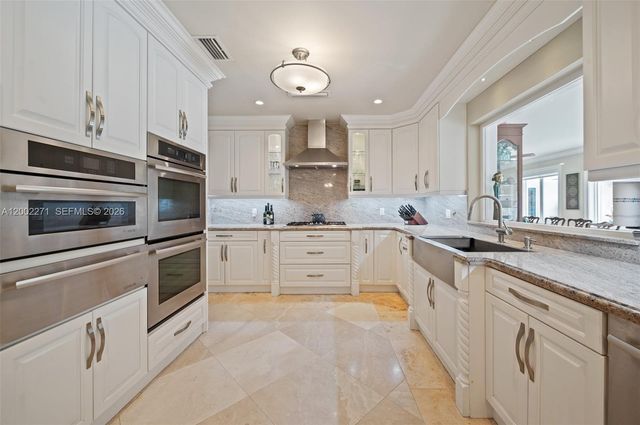 10740 SW 74th Ct, Pinecrest, FL 33156