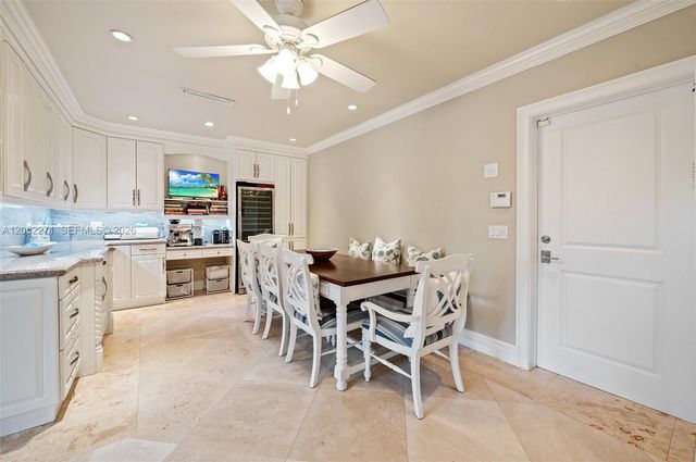 10740 SW 74th Ct, Pinecrest, FL 33156