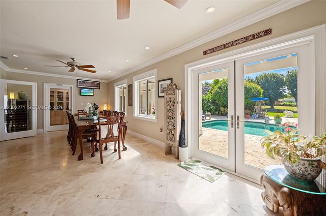 10740 SW 74th Ct, Pinecrest, FL 33156