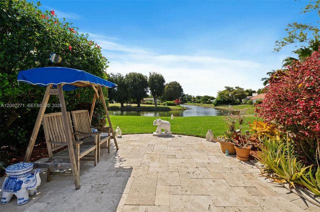 10740 SW 74th Ct, Pinecrest, FL 33156