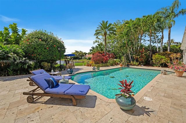 10740 SW 74th Ct, Pinecrest, FL 33156