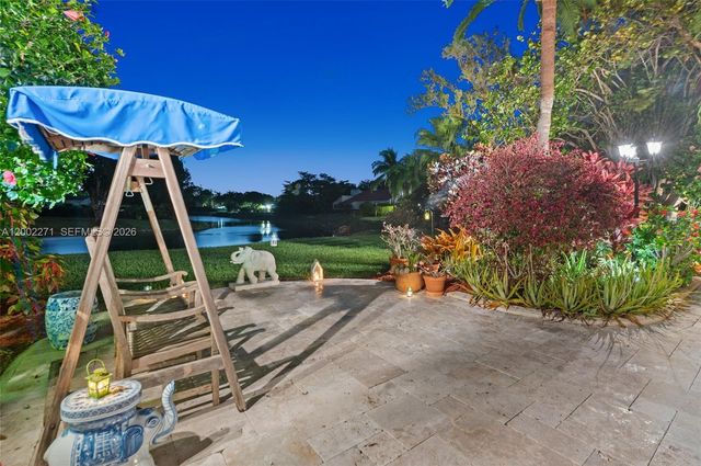 10740 SW 74th Ct, Pinecrest, FL 33156