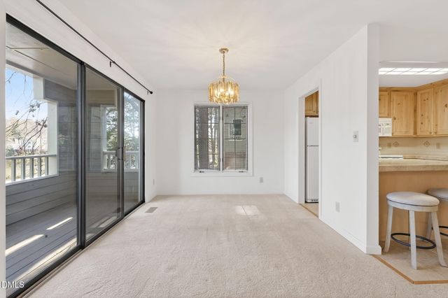 325 Glen Echo Lane L, Cary, NC 27518