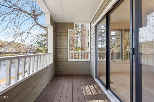 325 Glen Echo Lane L, Cary, NC 27518