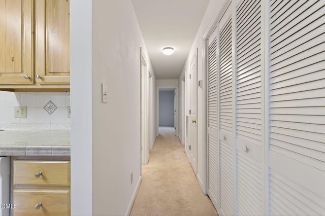 325 Glen Echo Lane L, Cary, NC 27518