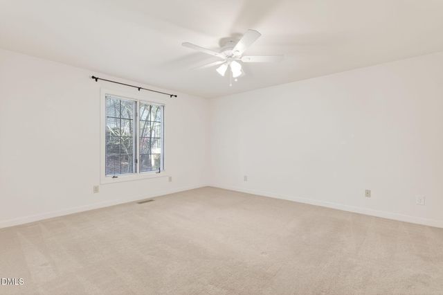 325 Glen Echo Lane L, Cary, NC 27518