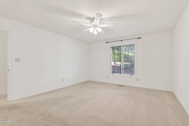 325 Glen Echo Lane L, Cary, NC 27518